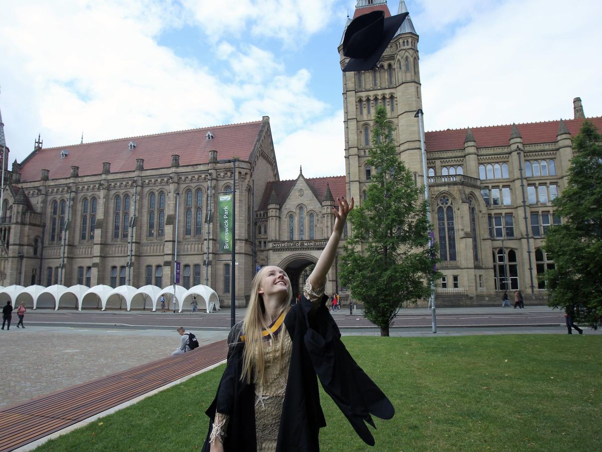 Najlepsze uczelnie wyższe w Stuttgarcie dla studentów – przewodnik po edukacji w sercu technologii